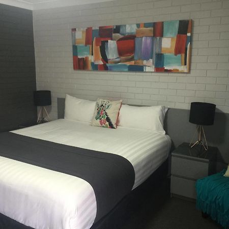Blue Violet Motor Inn Toowoomba Ngoại thất bức ảnh