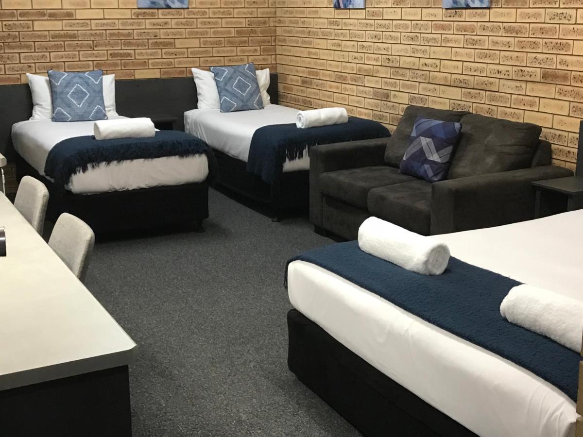 Blue Violet Motor Inn Toowoomba Ngoại thất bức ảnh