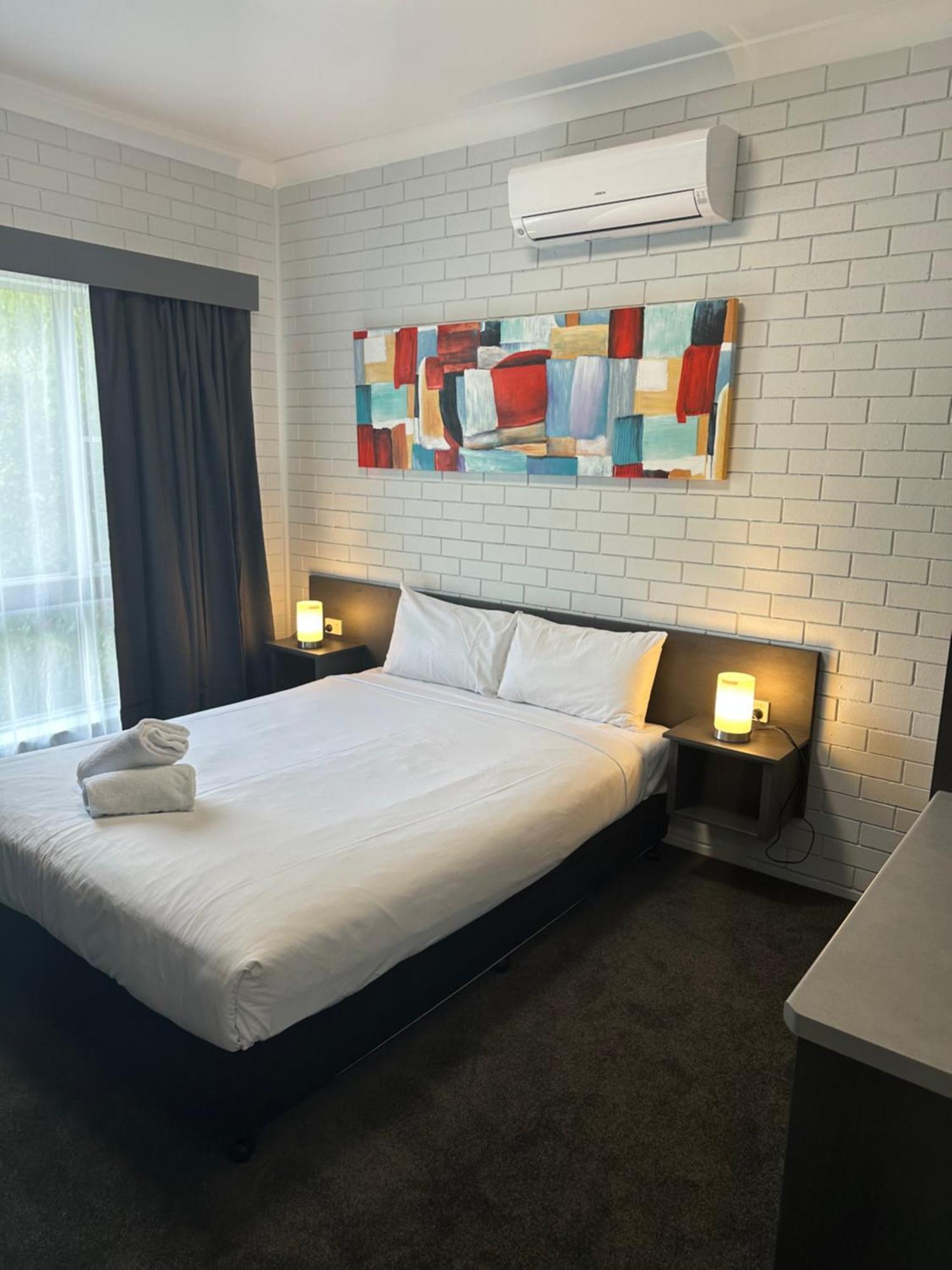 Blue Violet Motor Inn Toowoomba Ngoại thất bức ảnh