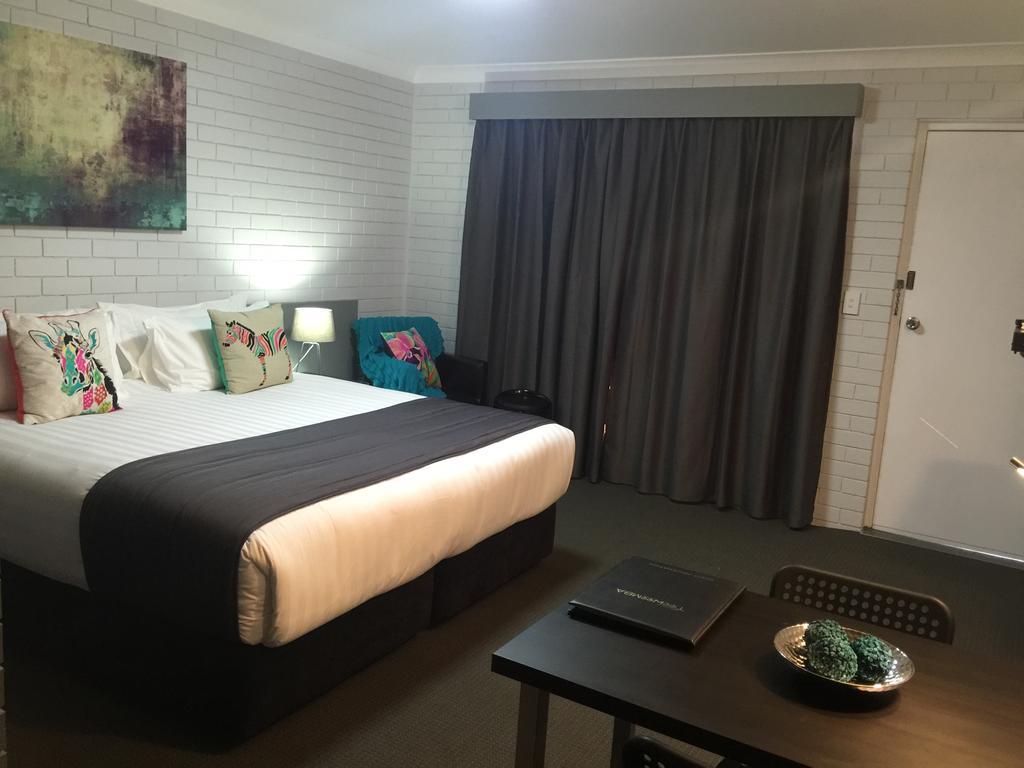 Blue Violet Motor Inn Toowoomba Ngoại thất bức ảnh