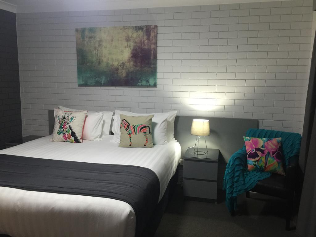 Blue Violet Motor Inn Toowoomba Ngoại thất bức ảnh