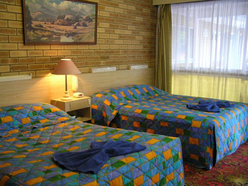 Blue Violet Motor Inn Toowoomba Ngoại thất bức ảnh