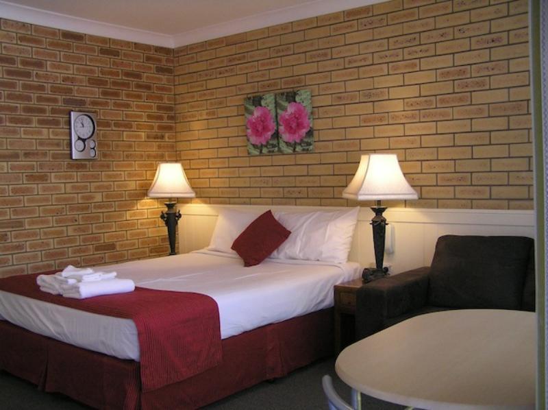 Blue Violet Motor Inn Toowoomba Ngoại thất bức ảnh