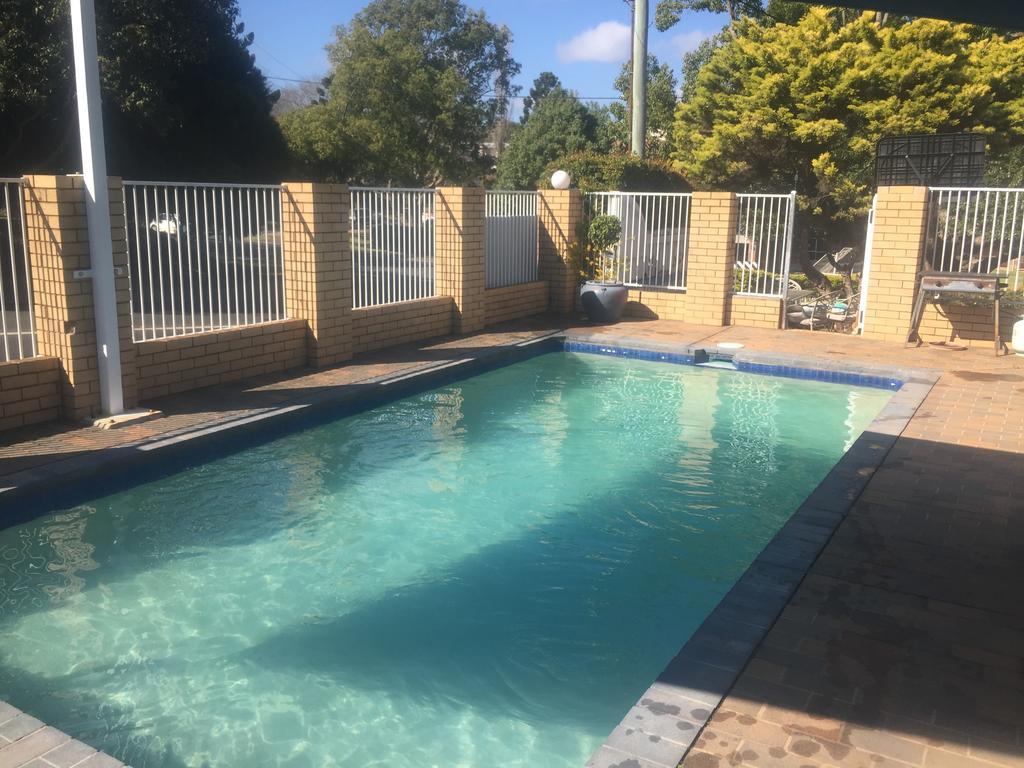 Blue Violet Motor Inn Toowoomba Ngoại thất bức ảnh