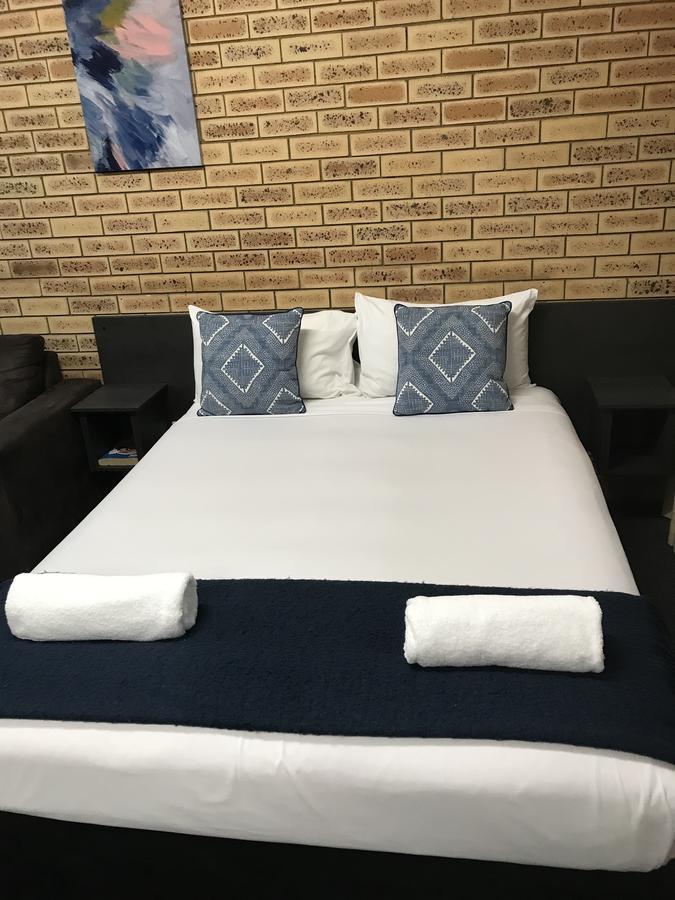 Blue Violet Motor Inn Toowoomba Ngoại thất bức ảnh